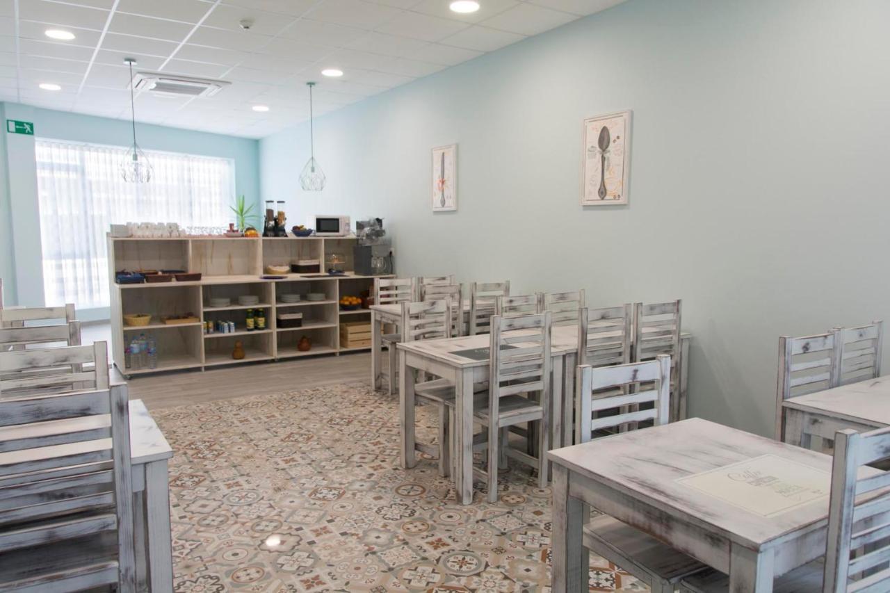 פאלאס דה ריי Hotel Mica מראה חיצוני תמונה