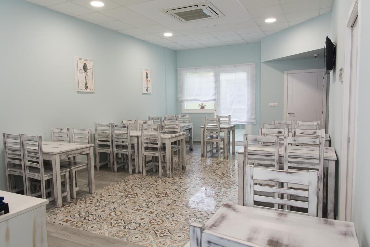פאלאס דה ריי Hotel Mica מראה חיצוני תמונה